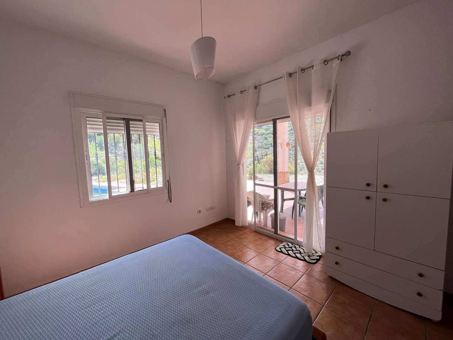 Schöne komfortable Villa, 3 Schlafzimmer, 2 Badezimmer, Pool (MonteAlegre), km 12